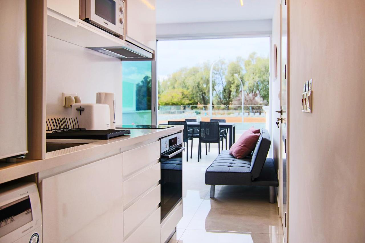 Phaedrus Living - Seaside Luxury Flat Harbour 105 Paphos Exterior foto